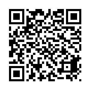 可是眼神深处似乎又有坚定的目标二维码生成