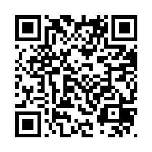 可是转眼瞧见他怀里的那个圆球时二维码生成