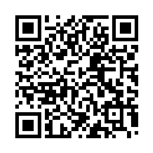 史昂一侧身露出了身后纠结地叼着二维码生成