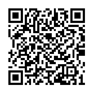 史蒂夫驾驶着飞船从那仅有的缝隙之中逃了出来二维码生成