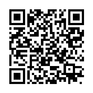 君无极抓着她的手放在唇瓣吻了吻道二维码生成