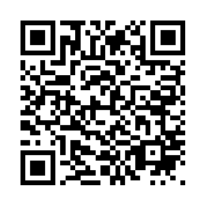 周围的地面上也迅速被她的鲜血洒满二维码生成