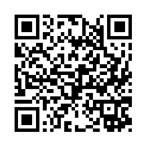 周围的那些人全都是惊讶的看着这一切二维码生成