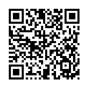 周围那些家伙的脸色一下子就变得更苦了二维码生成