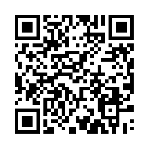 喊着儿子和她一起送徐虹到病房楼外二维码生成