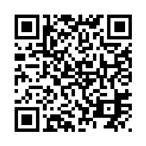 因为此时饭店外面有几十人在这里二维码生成