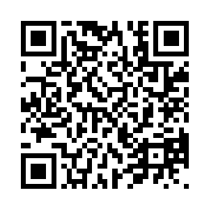 围绕在这女人身上的光环却是从未少过二维码生成