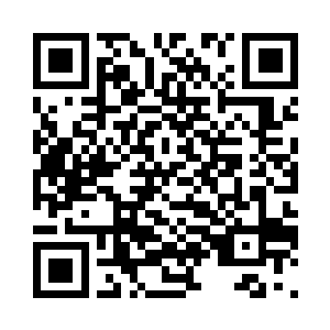 在千山暮雪跟代离两人双剑并发之下二维码生成