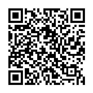 在战场上无论是燕军亦或是鬼神军的将士无不纷纷停下了手二维码生成