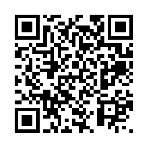 在空间里翻出三片催吐药来递给松康二维码生成
