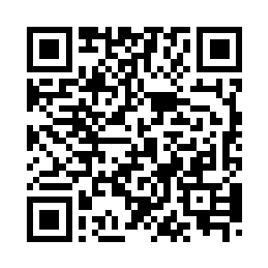 在穿过了一片有些萧瑟的山脉之后二维码生成