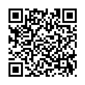 在虚空之中便以灵力结成了把长剑二维码生成