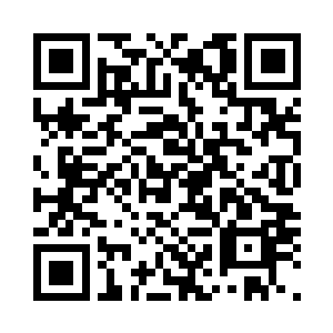 垂下眼眸很认真地在袋子里翻找起来二维码生成