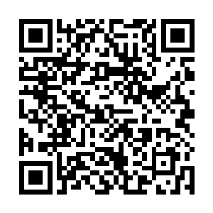 堪比星辰撞击的巨大冲击力一次次的冲在黑塔大门之上二维码生成