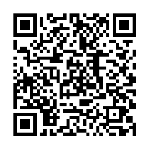 大家看向先前那三个人的眼光也就有那么一些不善了二维码生成
