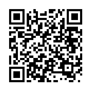 大手轻轻的抚摸着女孩瘦小的脸庞二维码生成