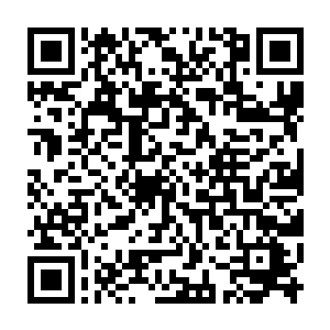 大约是三百人配合已经进攻乏力的温贝尔对防守港口的军营发动了进攻二维码生成