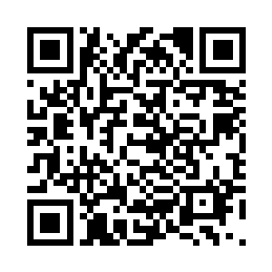 天下的女人也只有小汐汐才配被他抱二维码生成