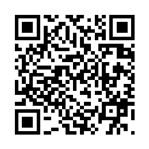 天空堆积着由一团团雪汇聚而成的云二维码生成