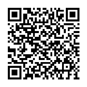 奥利维亚将视线移到了星图上一个黑暗的圆点上二维码生成