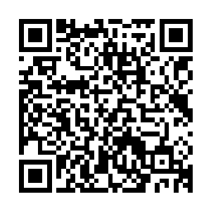 她不知道为什么当初自己敬重的父亲如今变成了这幅糟糕的样子二维码生成