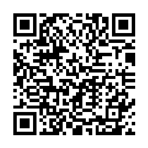 她心中清楚一些实力极强的前辈高人都不是那么容易请动的二维码生成