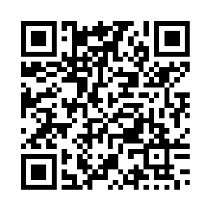 她怀着十分激动的心情要打开盒子二维码生成