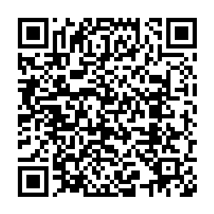 她总是慎重其事的把化妆卸妆个人清洁这个部分作为非常私密的空间二维码生成