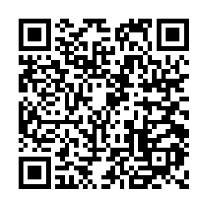 她看到电脑上那些恶毒的语言恨不得把电脑砸了二维码生成