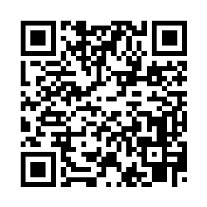 她竟忘了现在不是信息爆炸的后世二维码生成