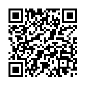 她艰难的从窒痛的喉咙发出五个字二维码生成