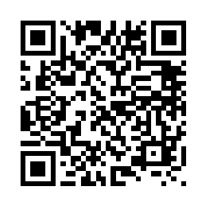 如今他两只手都要用在攀着岩壁上二维码生成