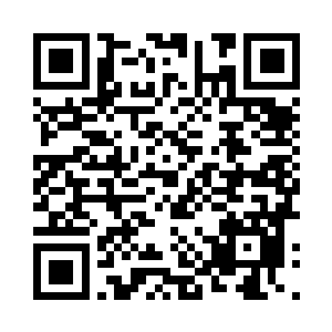 如果有兴趣的水果商可以和这位管区主任联系二维码生成