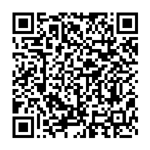 如果那个什么织布机真的能快速的弄出麻布他自然想弄一些送给乌灵二维码生成