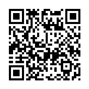 妖帝的身体被困在紫色波纹的中央二维码生成