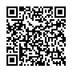 威压而古老的气息从一座巨大的城池中散发出来二维码生成