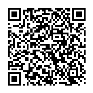 孙爱媛看了那黄纸上面的淡红色痕迹之后将之前叶战给她的匕首递还给了叶战二维码生成