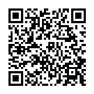 家族仿照太玄宗的宗服给许紫烟制作了一件太玄宗的衣服二维码生成