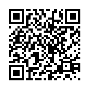 对于眼前出现的目的昭然若揭的四个日本男人二维码生成
