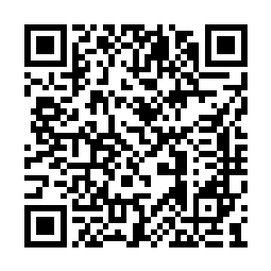 将一架架旋风王者机甲连通自己一方的无数机甲二维码生成