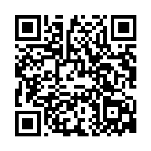 将已经悬空的猥琐中年男子右脚一把抓住二维码生成