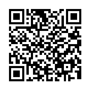 将目光转向了还在床上休息的两个孩子二维码生成