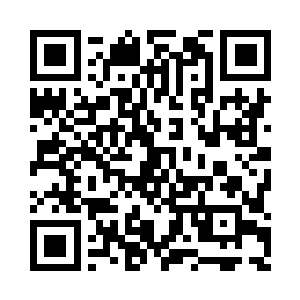 小家伙黑溜溜的大眼睛注视着温柔脸上的笑意二维码生成