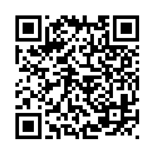 小山打小就习惯了吴婶的区别对待二维码生成