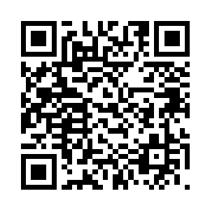 尤其是其中有两株牡丹最是引人注目二维码生成