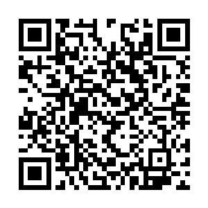 就像一条条明亮的丝线将他整个身躯包裹缠绕起来二维码生成