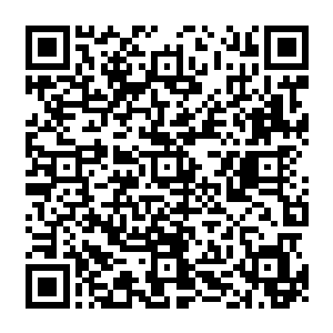 就像她看的那些台湾剧里面女主角看到男主角和其它的漂亮女人在一起时的心闷感觉一样二维码生成