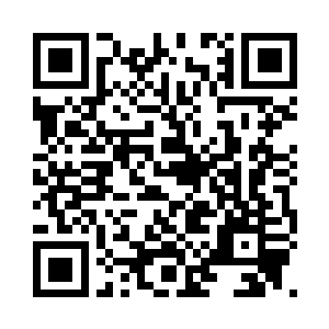 就在紫晴的马匹在落水马车上借力的时候二维码生成