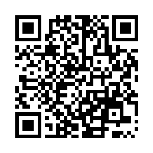 就看到几个绿衫少女从外面走了进来二维码生成