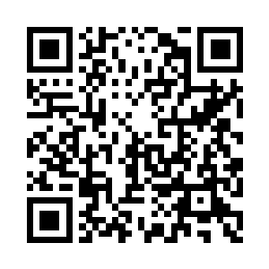 就看见一个穿校服的美女往这边走来了二维码生成